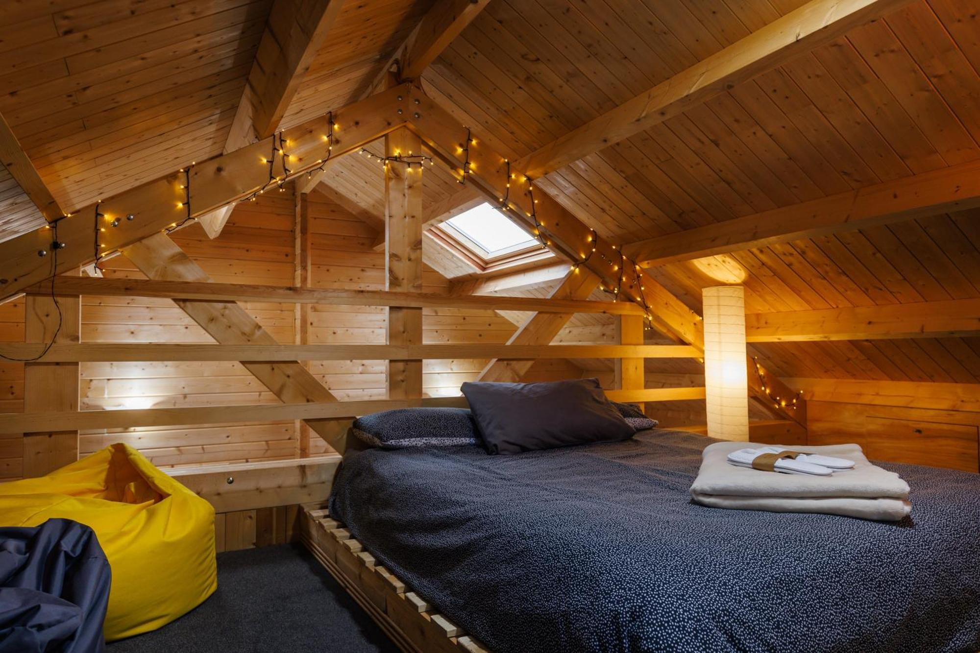 Spacious Cabin Evcharger And Free Parking Near Cambridge Exterior photo