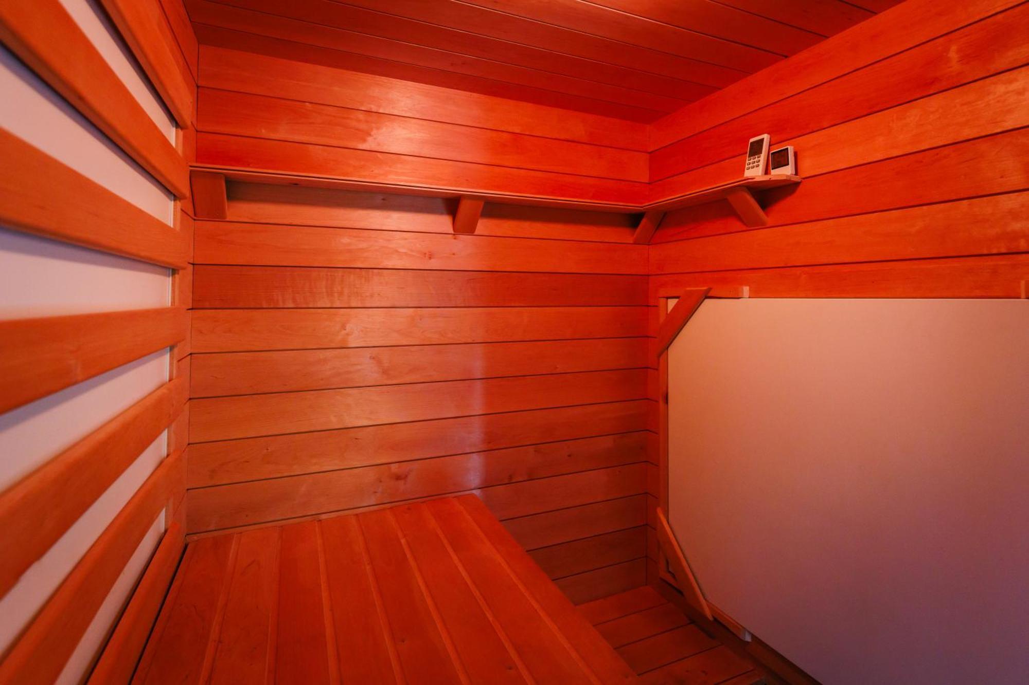 Spacious Cabin Evcharger And Free Parking Near Cambridge Exterior photo